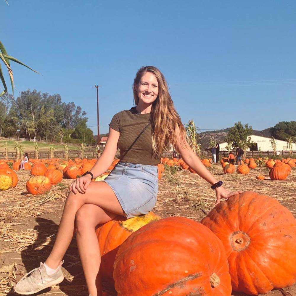 Meet your Posher, Becky